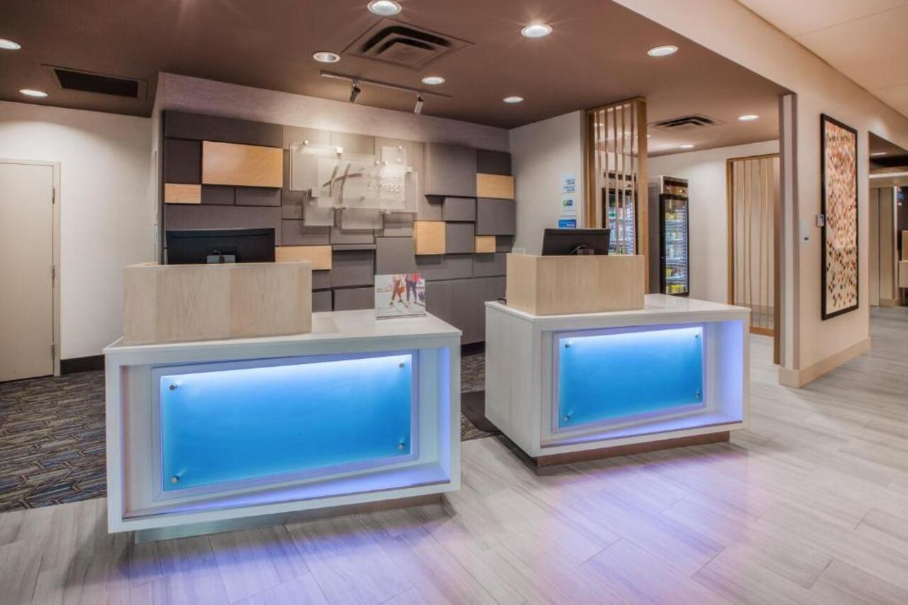 Holiday Inn Express & Suites - Stafford Nw - Sugar Land By Ihg Exterior foto