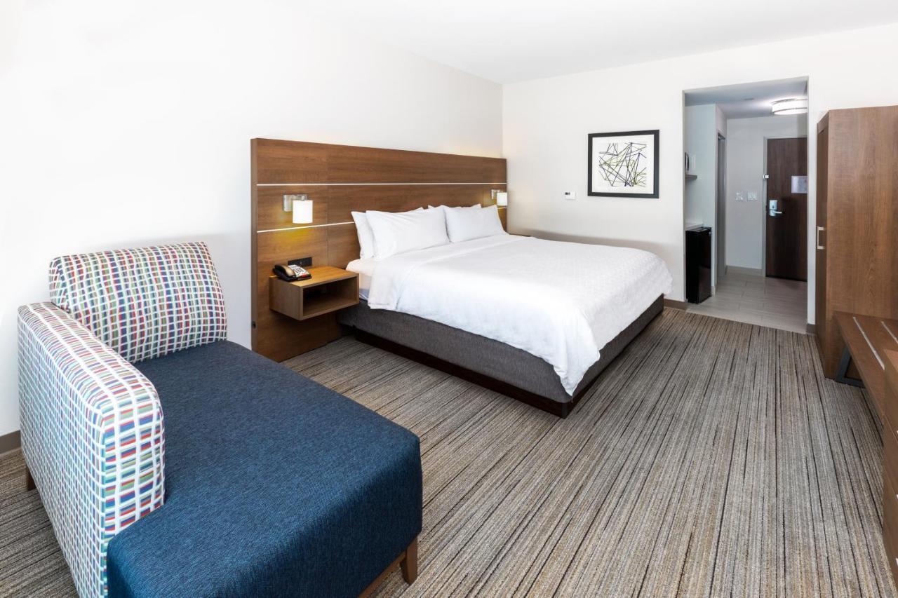 Holiday Inn Express & Suites - Stafford Nw - Sugar Land By Ihg Exterior foto