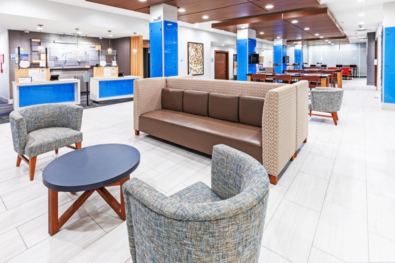 Holiday Inn Express & Suites - Stafford Nw - Sugar Land By Ihg Exterior foto