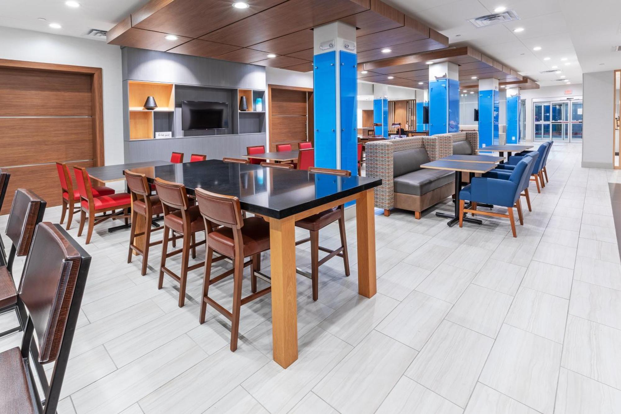 Holiday Inn Express & Suites - Stafford Nw - Sugar Land By Ihg Exterior foto